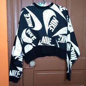Nike Graphic Cropped Oversize Sweater Women's size S